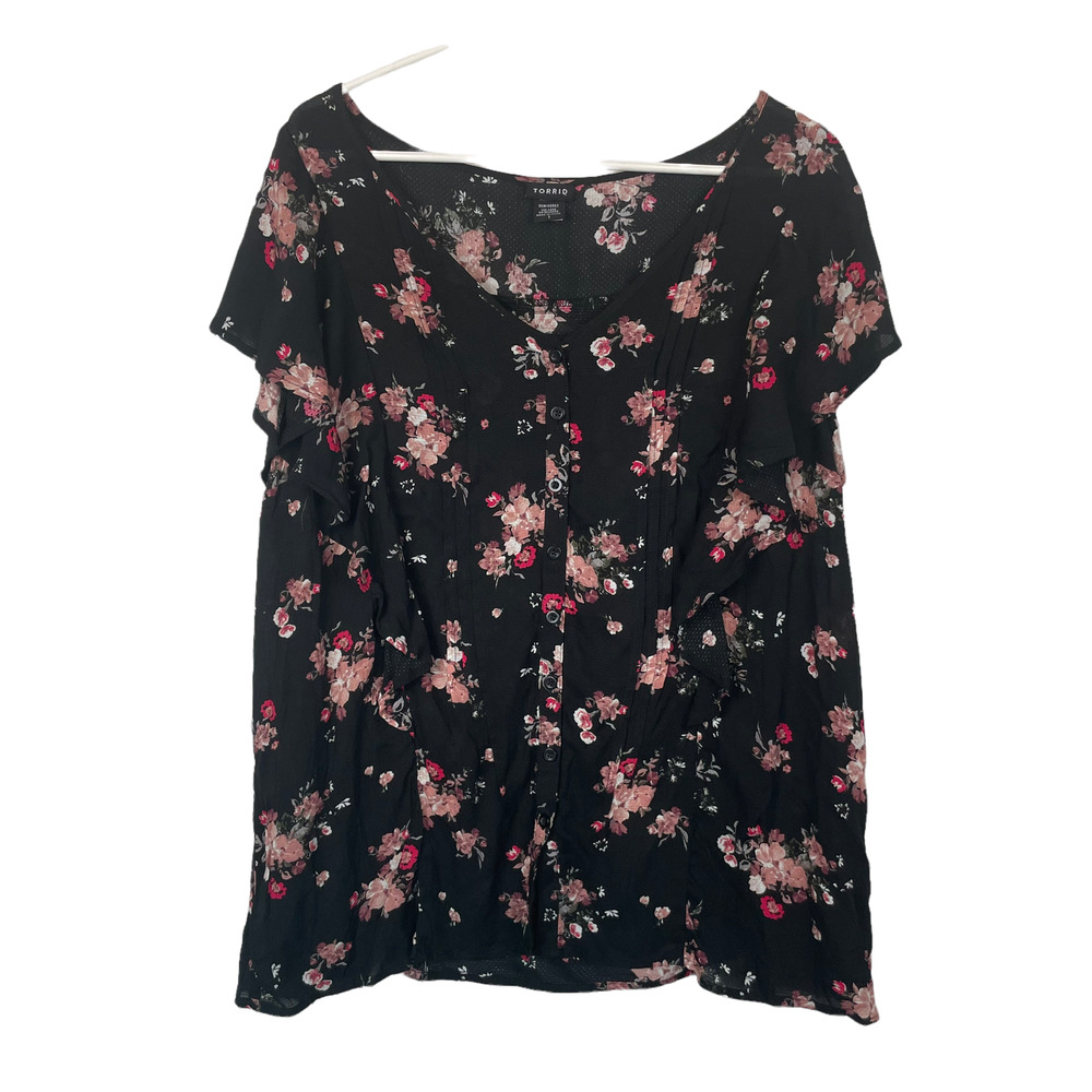 TORRID Size 1 Black Floral Textured Woven Flutter Sleeve Blouse D78